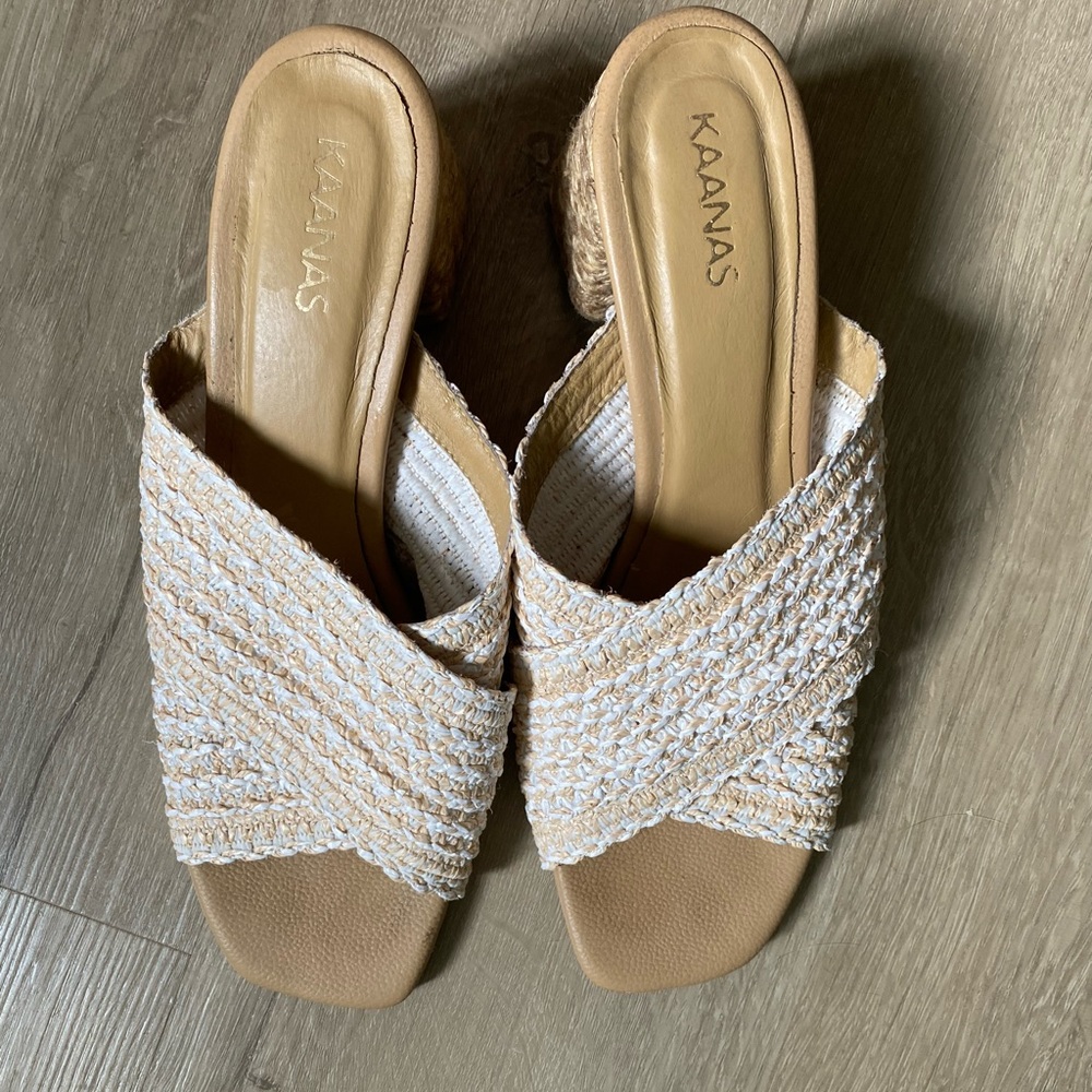 Kaanas woven block heel sandals